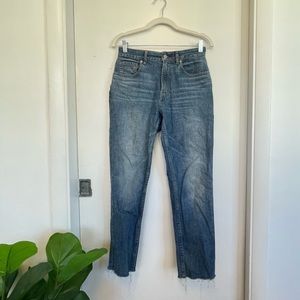 EVERLANE CURVY CHEEKY JEAN